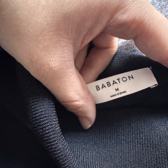 BABATON- Sculpt Knit Off The Shoulder Top - Picture 3 of 4